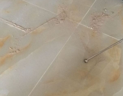 天涯瓷砖空鼓维修公司分享粘合剂选择不当在瓷砖铺贴过程中可能导致以下问题